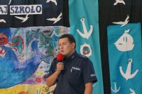 Policjanci edukują pierwszoklasistów