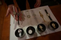 Policjanci zabezpieczyli podrobione zegarki