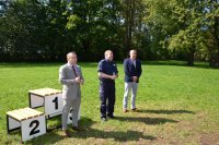 Komendant bielskiej jednostki w towarzystwie policyjnych związkowców.