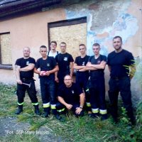 Na zdjęciu Strażacy OSP Stare Bielsko, na środku Wiceprezes Łukasz Czernik, pierwszy od prawej mł. asp. Rafał Król.