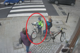 Wizerunek małoletniego rowerzysty, który potrącił pieszą.