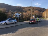 Policjanci z ruchu drogowego podczas służby w czasie świątecznego weekendu.