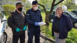 Policjanci otrzymali maseczki dla seniorów