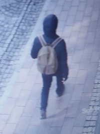 Wizerunek poszukiwanego przez policję mężczyzny