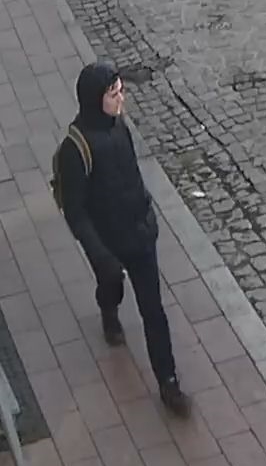 Wizerunek poszukiwanego przez policję mężczyzny