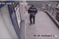 Wizerunki poszukiwanych przez Policję osób