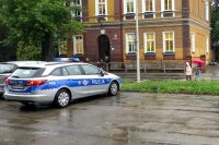 Policjanci prowadzą działania w pn. Bezpieczny powrót do szkoły.