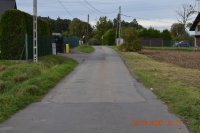 Miejsce wypadku drogowego. Droga bez pobocza w Mazańcowicach koło Bielska-Białej
