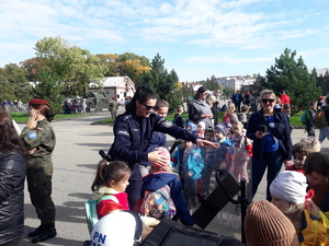 policjanci na dniu otwartym bielskiej jednostki